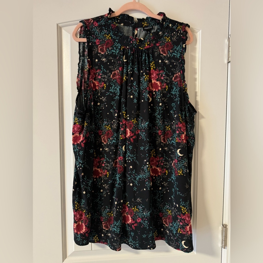 Torrid Rayon Twill Ruffle Trim Mock Neck Tank (Size 3)